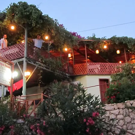 St. Nicholas 4*