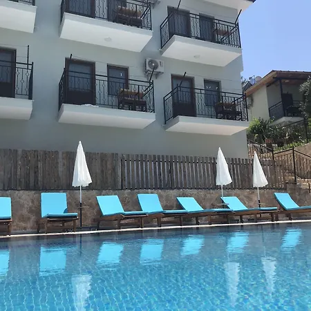 St. Nicholas 4*