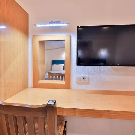 St. Nicholas Πανσιόν