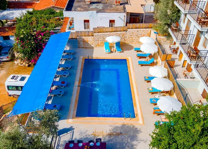 圣尼古拉斯膳食公寓酒店 招待所 4*