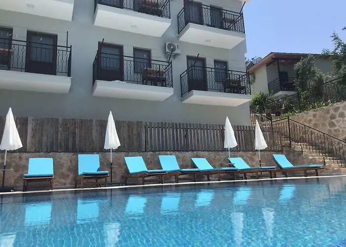 圣尼古拉斯膳食公寓酒店 4*